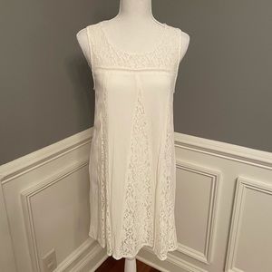 White Eyelet Dress Sz M She + Sky